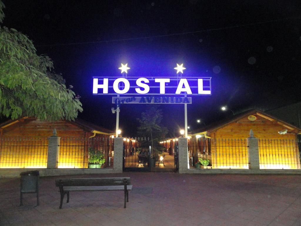 Hostal Gran Avenida Tarancón Exteriör bild